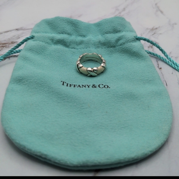 Tiffany & Co. Cream Enamel X Ring sz-4.75 - Picture 4 of 5